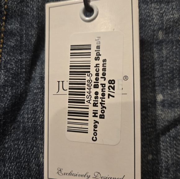 Judy Bkue, "Corey" High Rise, Bleach Splash Boyfriend Jeans, Size 7/28, NWT - Picture 4 of 5